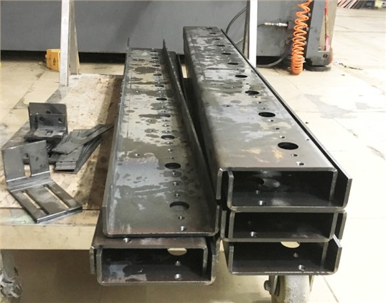 和藝鈑金機械設(shè)備案例（四）